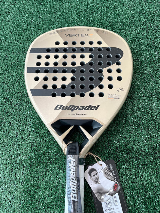Bullpadel VERTEX 04 W 25